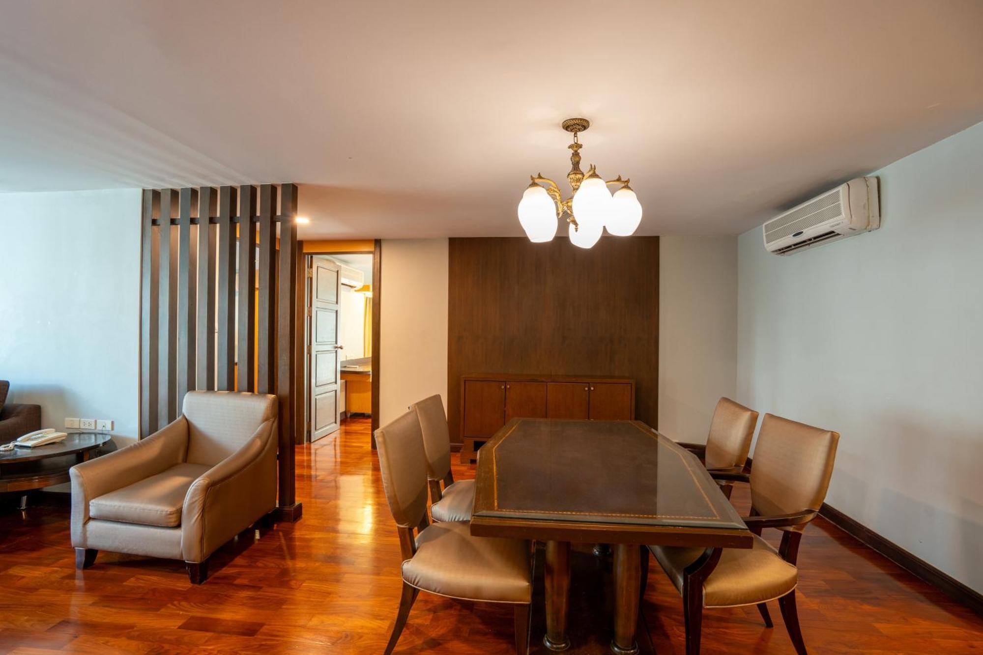Two-Bedroom Suite